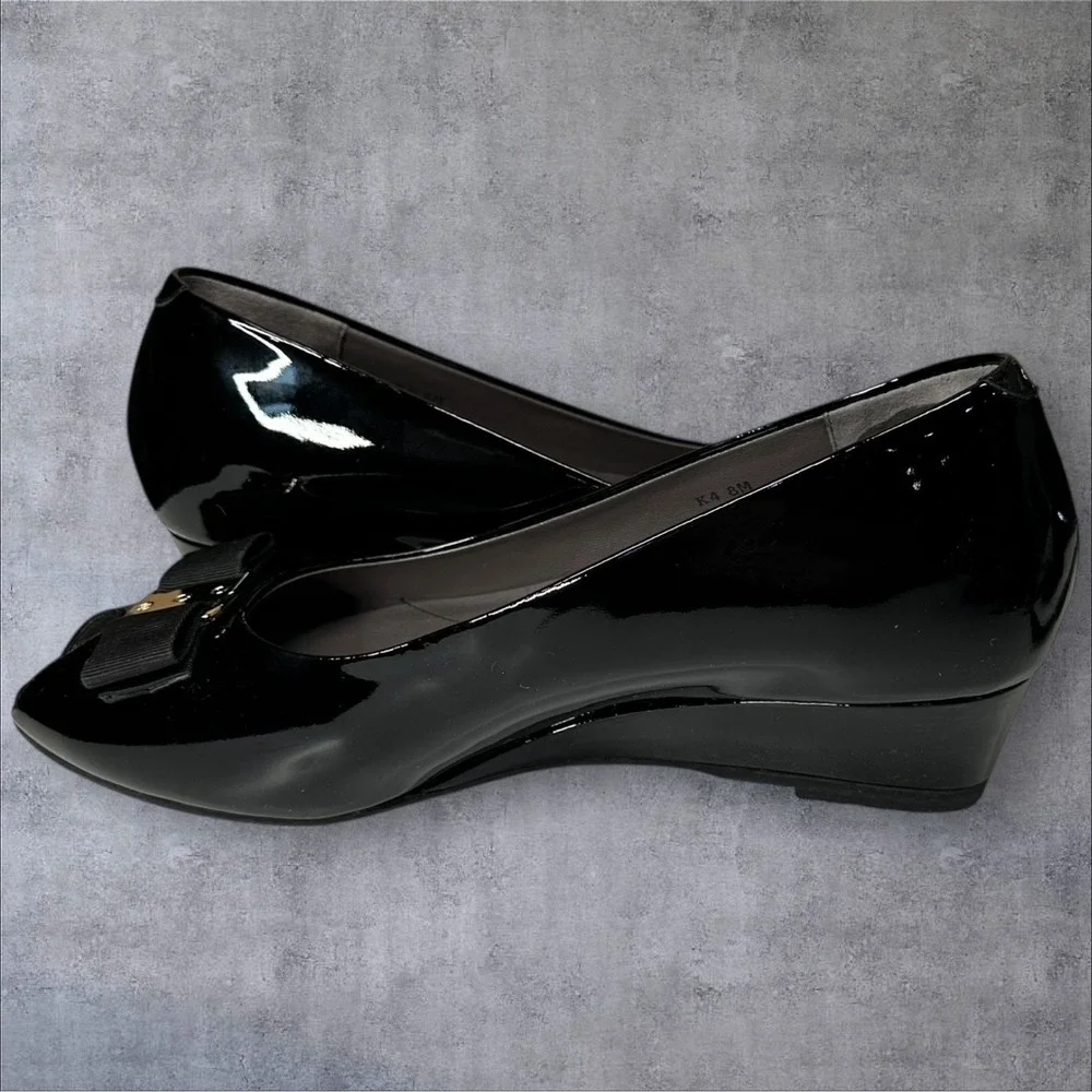 SAS AVA ITALIAN LEATHER Black Patent Leather Peep-toe 1.5
